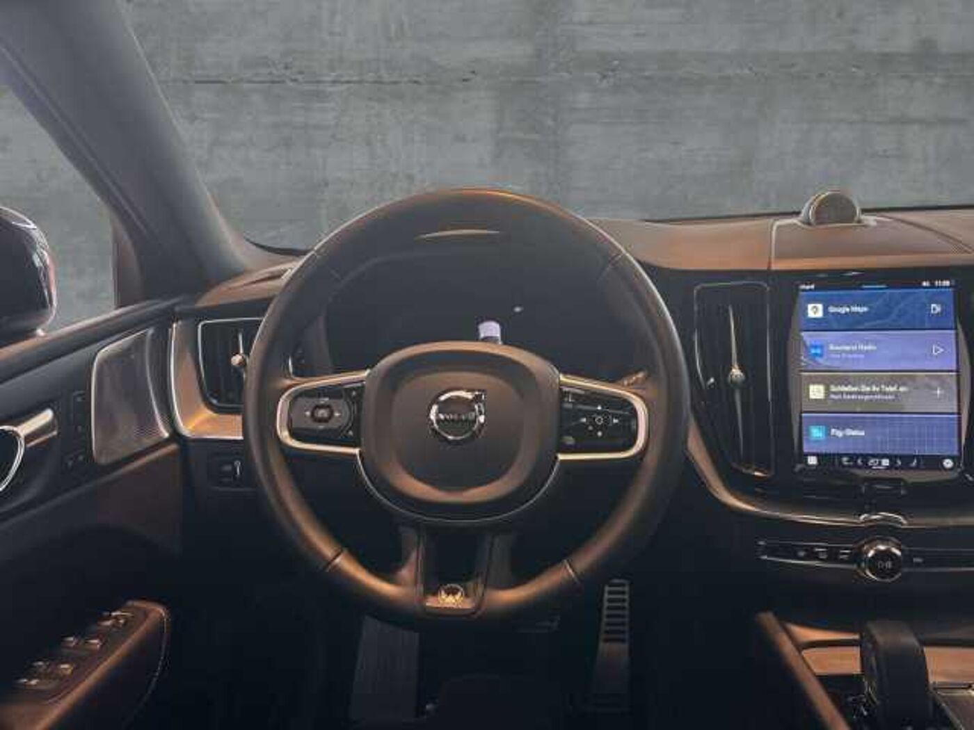 Volvo  B5 (Diesel) AWD R-Design (EURO 6d) Klima Navi