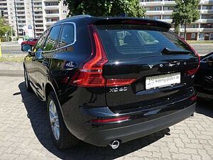 Volvo  D5 AWD Momentum Klima Navi Leder Rückfahrkamera