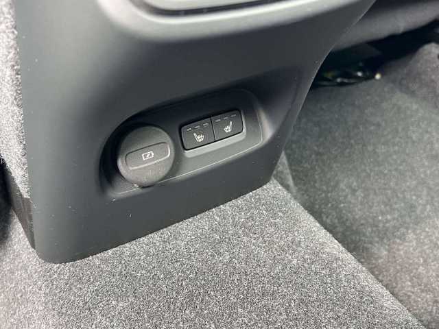 Volvo  T3 R Design Geartronic/KeyLess/ACC/DAB+