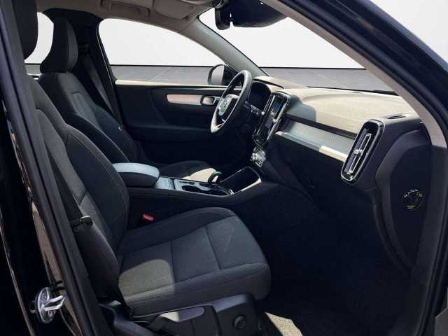 Volvo  B4 Momentum Pro AWD Autom. /ACC/DAB+/Klima