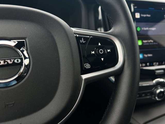 Volvo  B4 D R Design Geartronic/Keyless/360°RFK