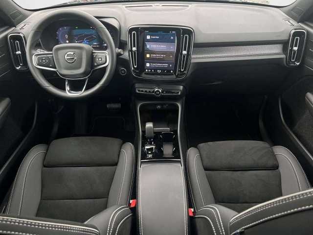 Volvo  B4 DCT Ultimate Dark /360°RFK /ACC