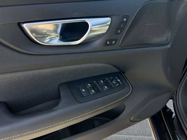 Volvo  T6 Recharge AWD Geartronic R Design