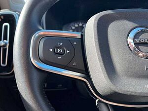 Volvo  T2 Momentum Pro/WinterPaket/DAB