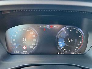 Volvo  T2 Momentum Pro/WinterPaket/DAB