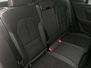 Volvo  B4 DCT Ultimate Dark /360°RFK /ACC