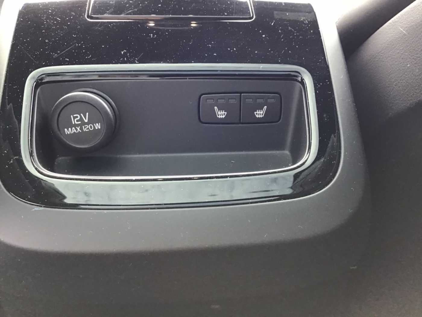 Volvo  T8 R-Design AWD PanoDach Stdhzg. HUD Cam