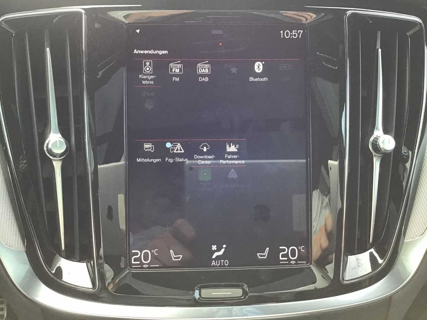 Volvo  T8 R-Design AWD PanoDach Stdhzg. HUD Cam