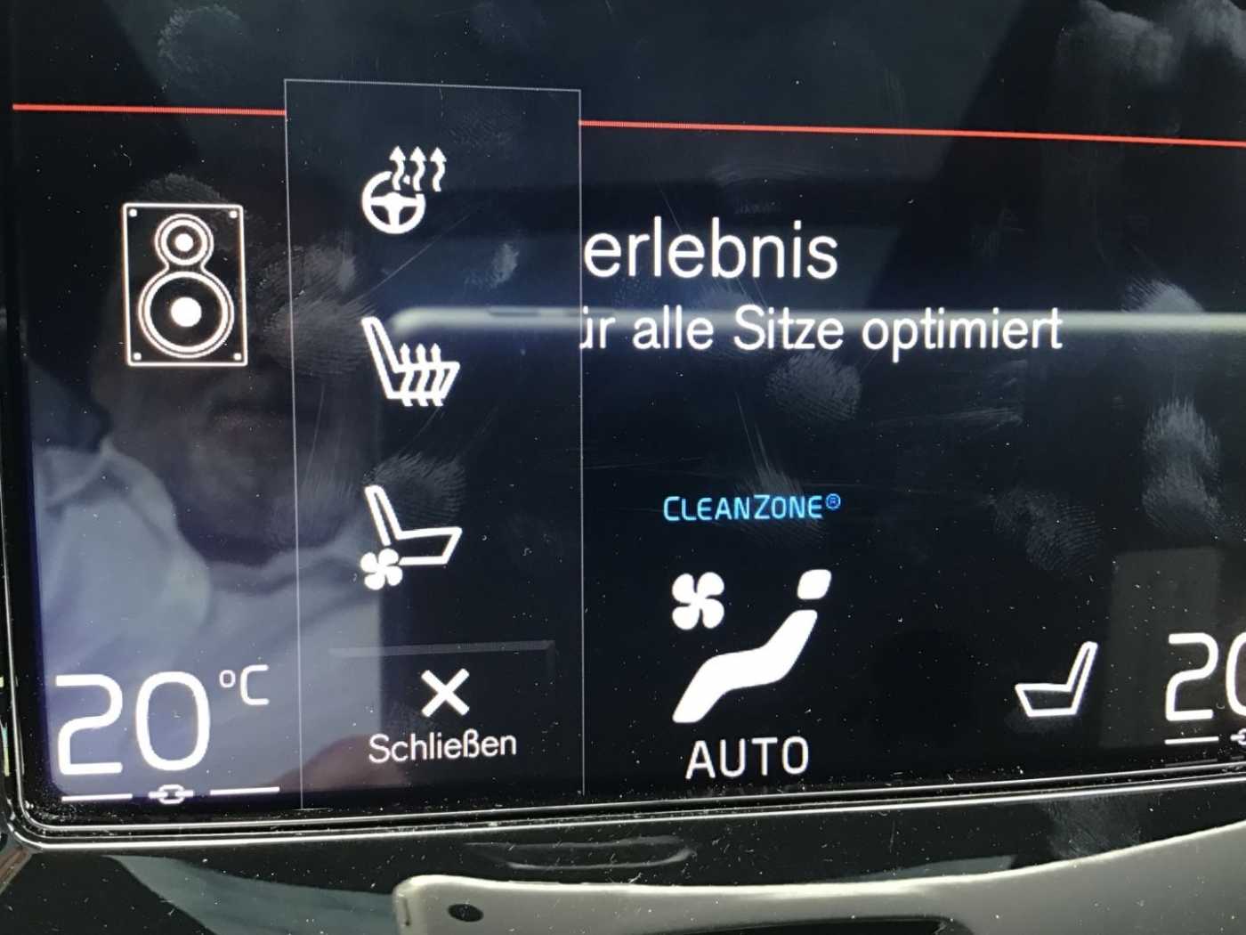 Volvo  T8 R-Design AWD PanoDach Stdhzg. HUD Cam
