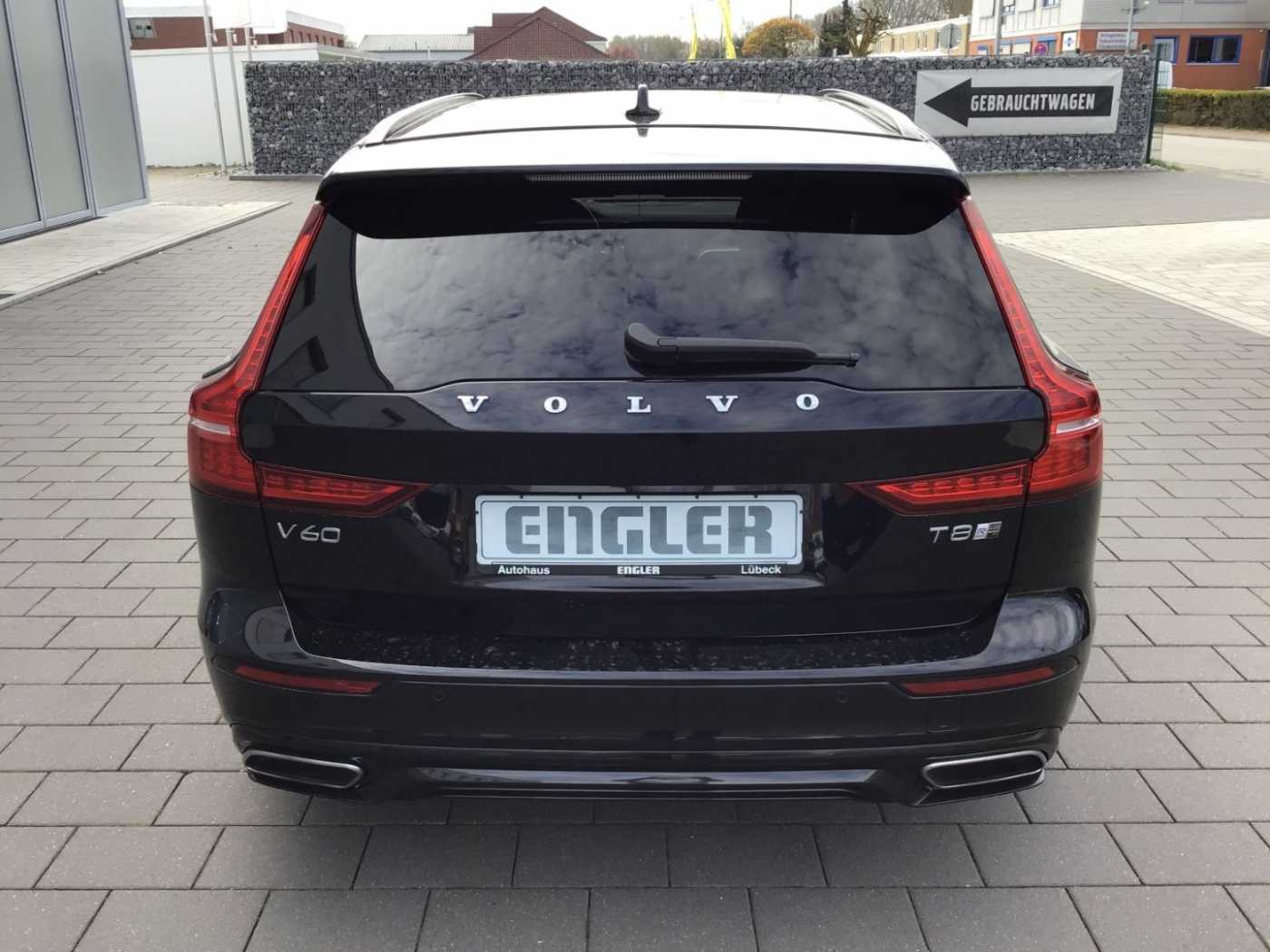 Volvo  T8 R-Design AWD PanoDach Stdhzg. HUD Cam
