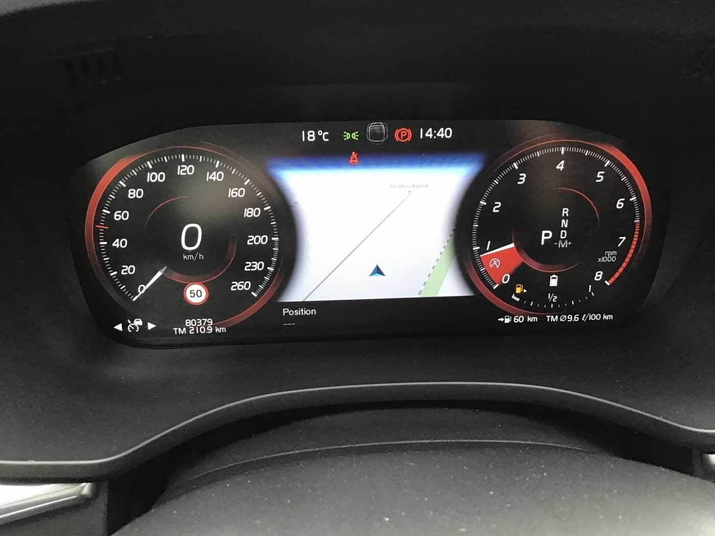 Volvo  B4 (Benzin) Inscription PanoDach Cam Navi
