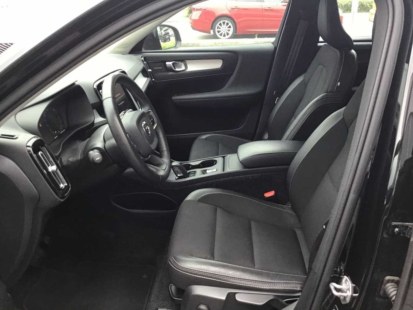 Volvo  D4 Momentum AWD Navi Cam Klima