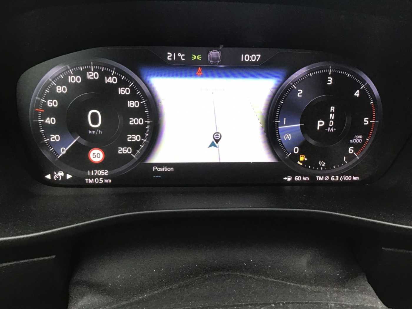 Volvo  D4 Momentum AWD Navi Cam Klima