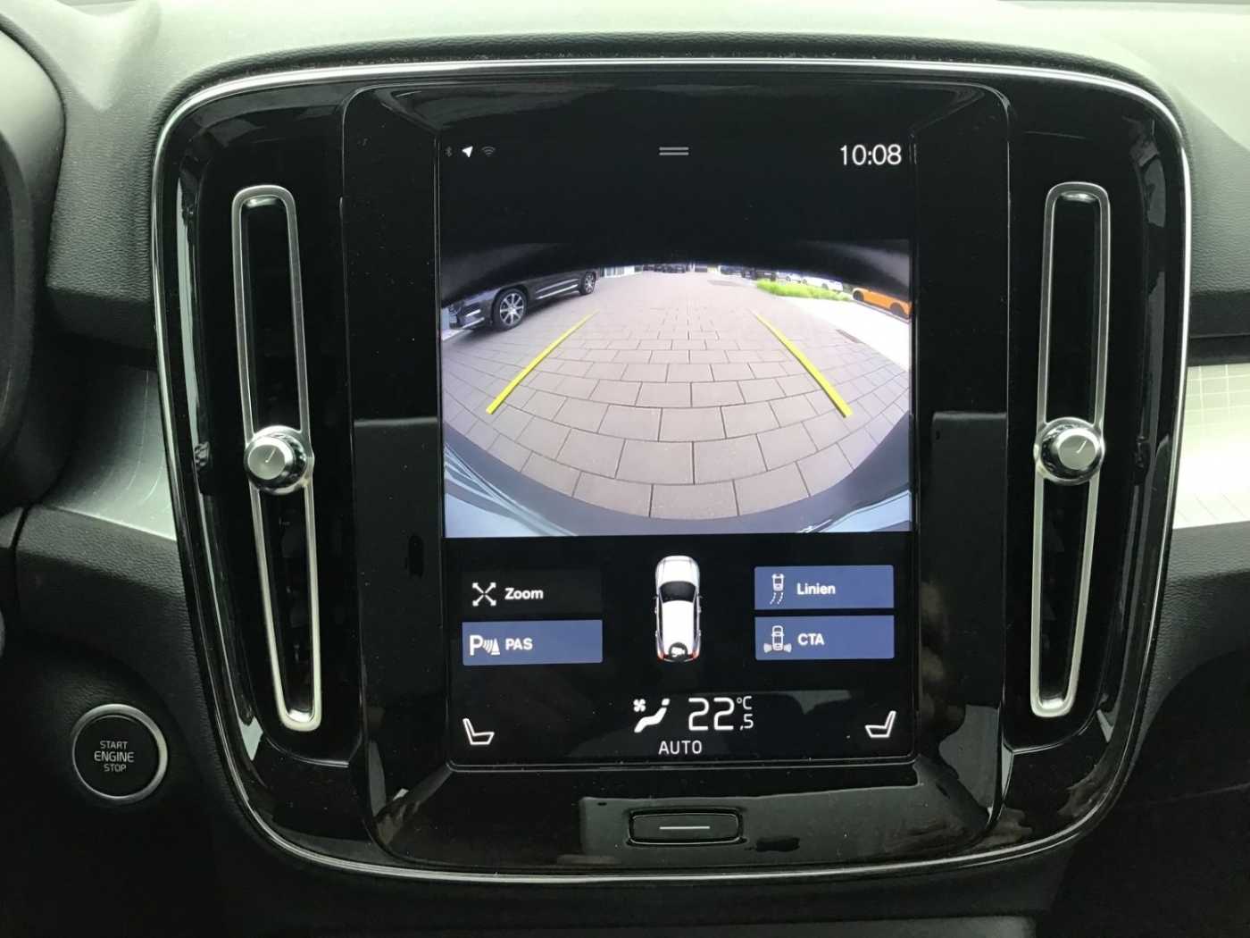 Volvo  D4 Momentum AWD Navi Cam Klima