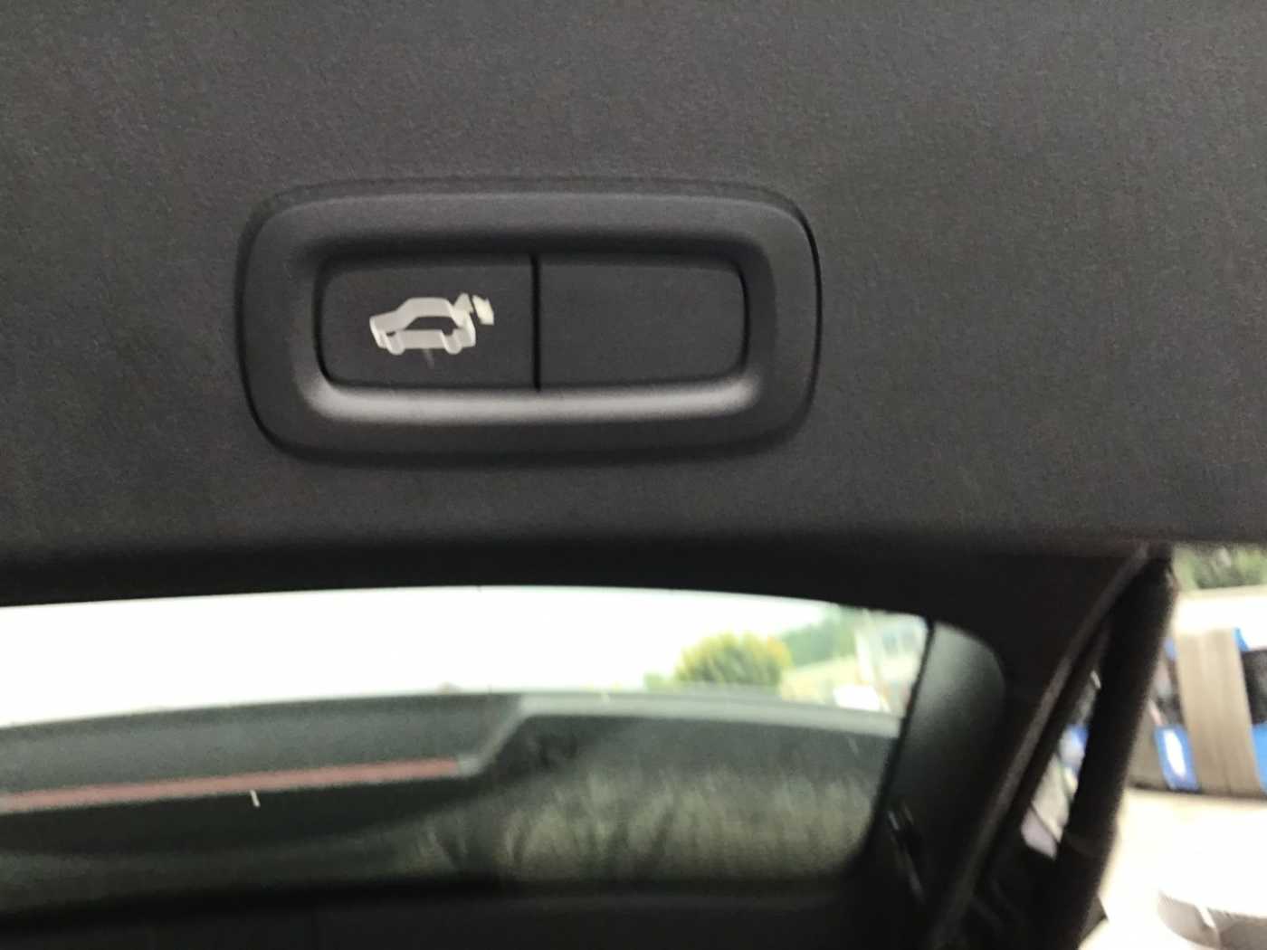 Volvo  D4 Momentum AWD Navi Cam Klima