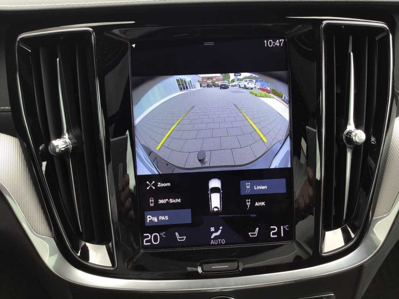 Volvo  T6 Plus Dark AWD PanoDach Cam