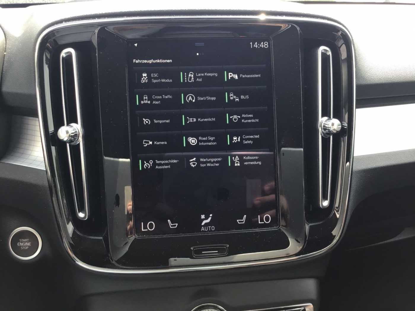Volvo  T3 Momentum Pro Cam Navi Nebel