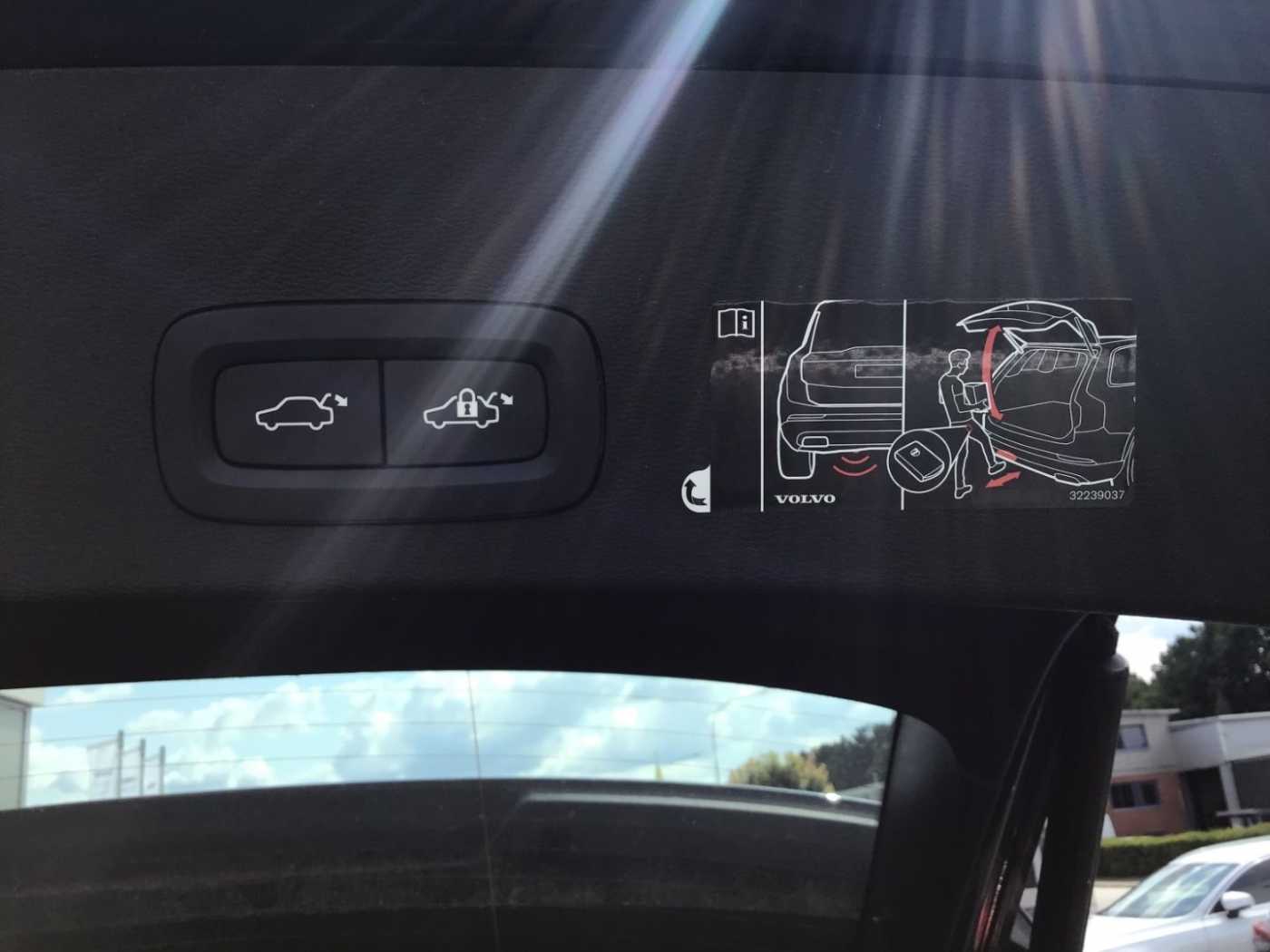 Volvo  T3 Momentum Pro Cam Navi Nebel