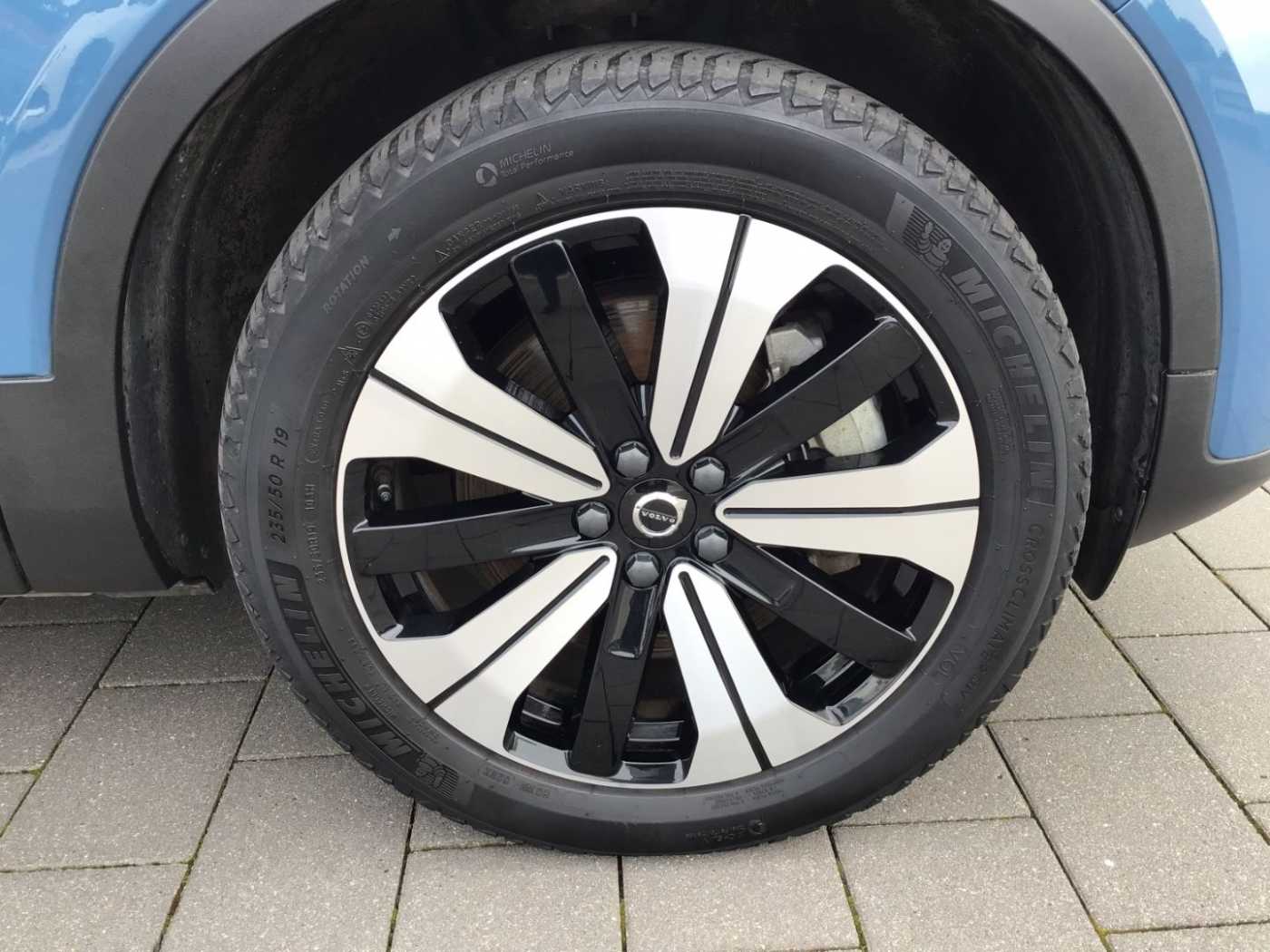 Volvo  Core Recharge Pure Electric Stdhzg. Cam