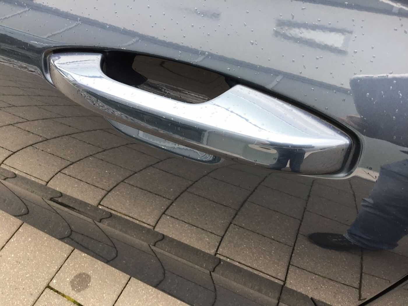 Volvo  T6 Plus Dark AWD Stdhzg. Licht-Paket