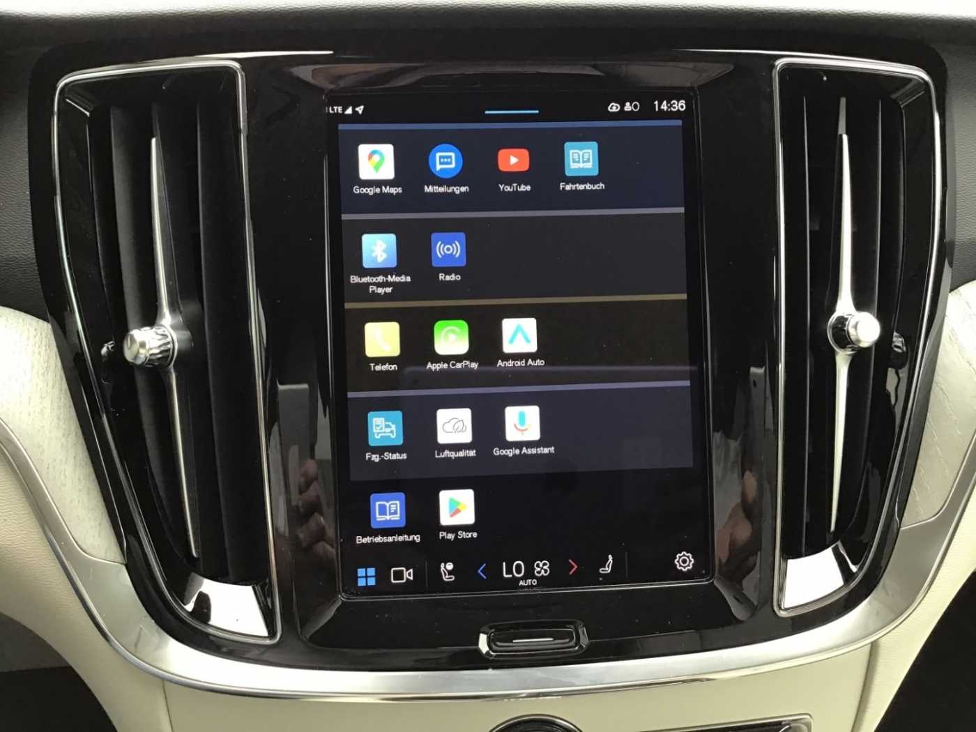 Volvo  T6 Plus Dark AWD Stdhzg. Licht-Paket