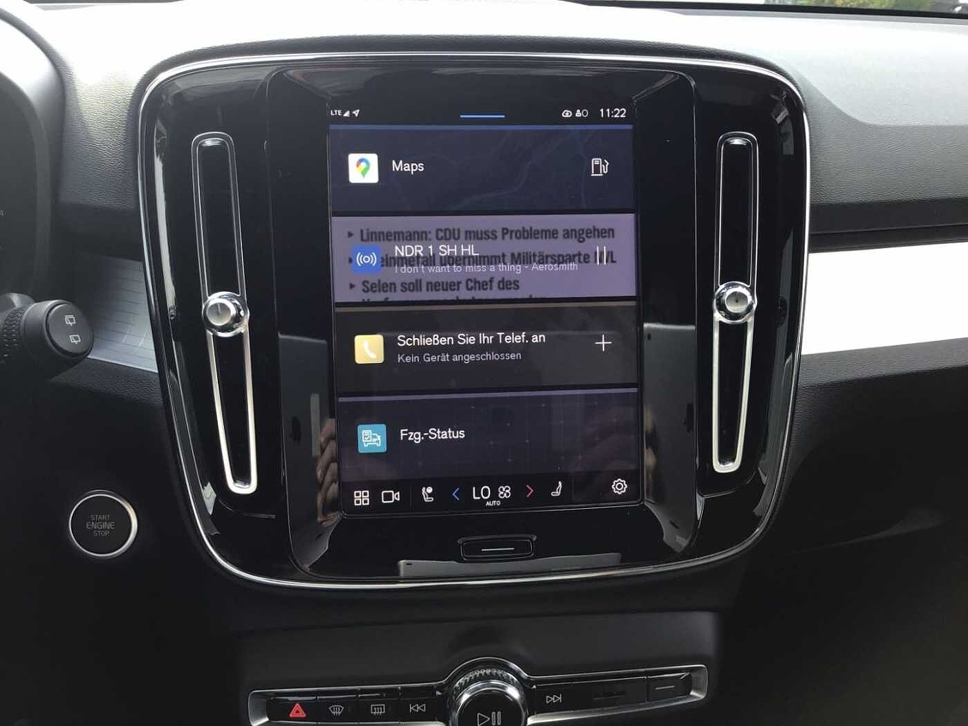 Volvo  B4 Plus Dark Harman-Kardon  WSS beheizt