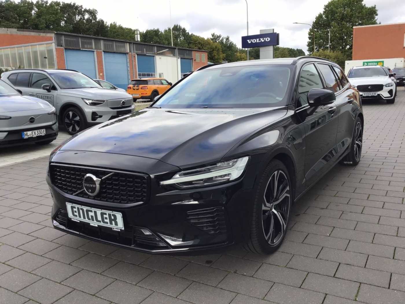 Volvo  T6 AWD Plus Dark Recharge Business-Paket