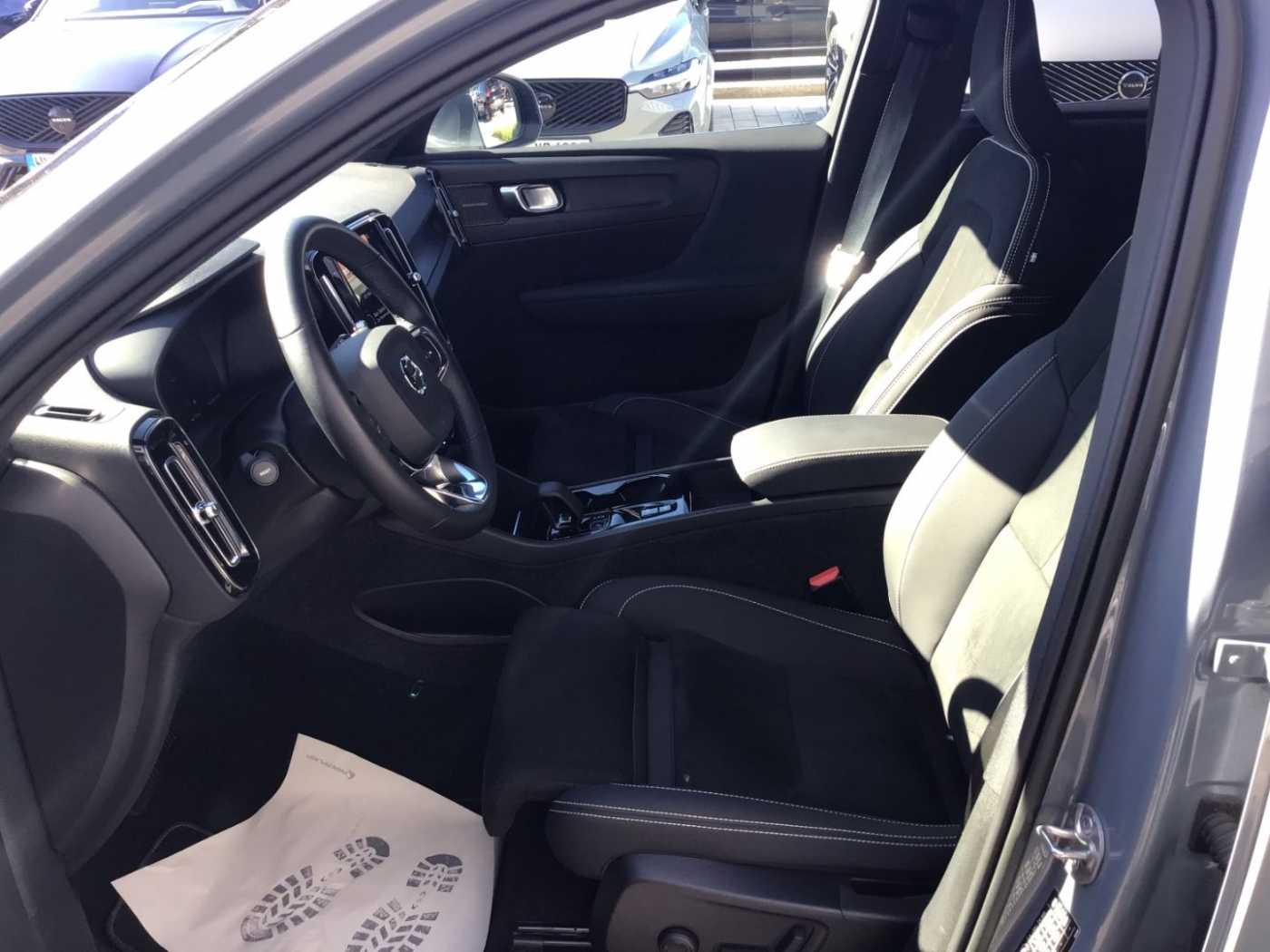 Volvo  T4 Plus Bright Recharge Navi Nebel