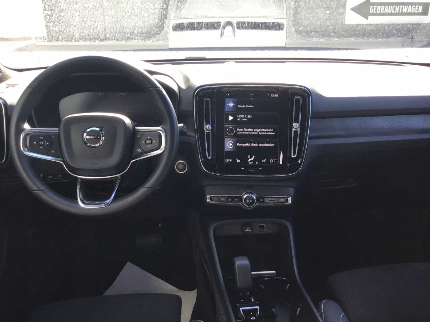 Volvo  T4 Plus Bright Recharge Navi Nebel