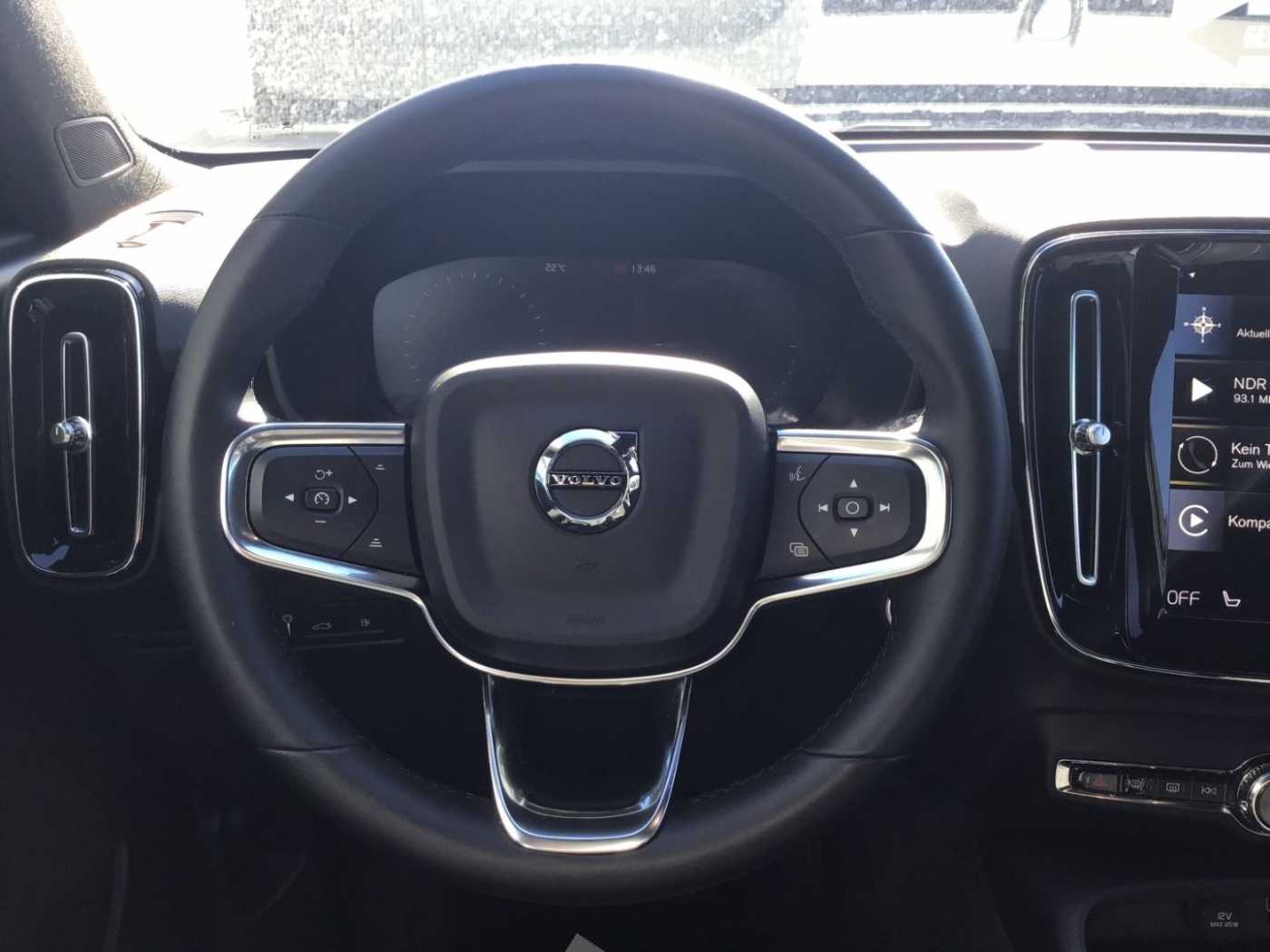 Volvo  T4 Plus Bright Recharge Navi Nebel