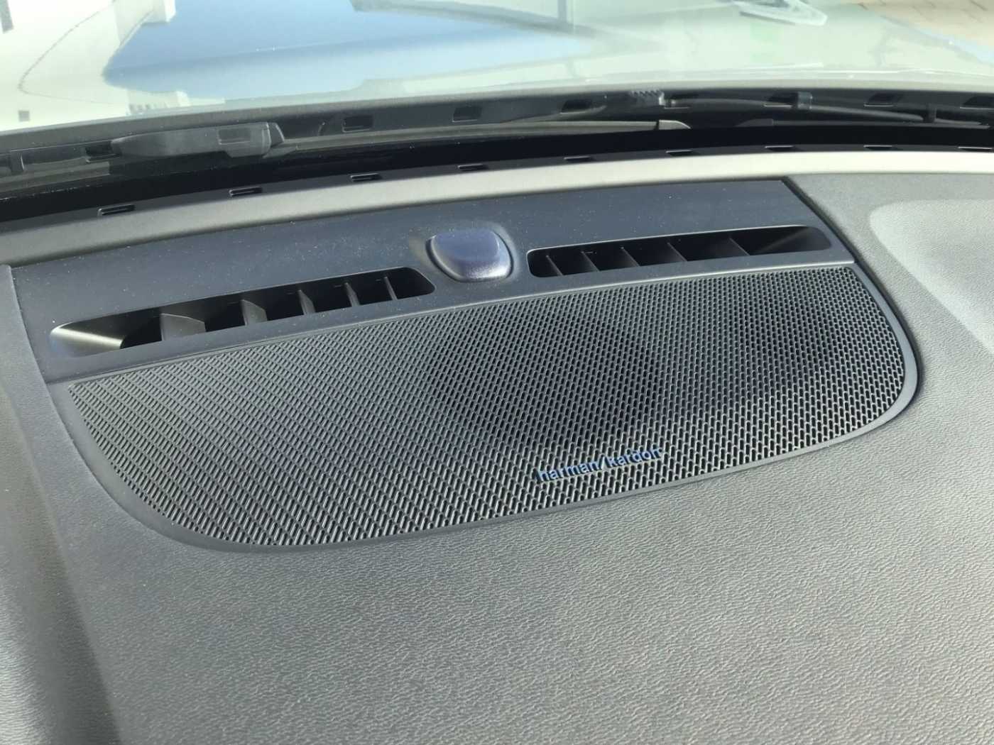 Volvo  T4 Plus Bright Recharge Navi Nebel