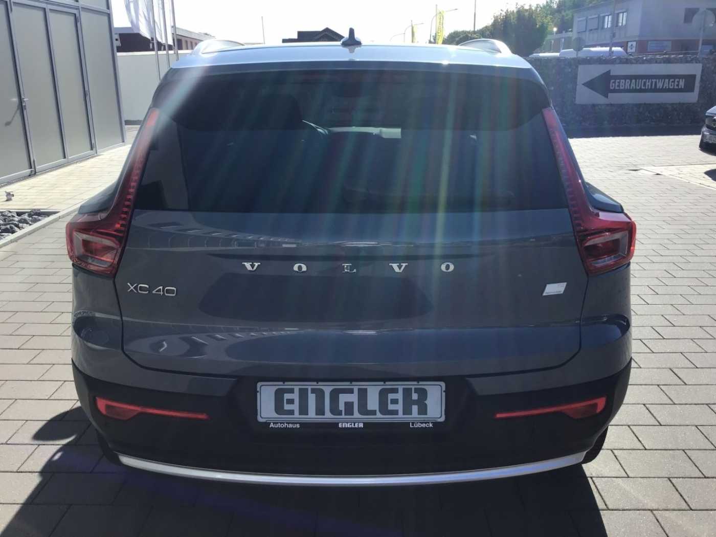 Volvo  T4 Plus Bright Recharge Navi Nebel