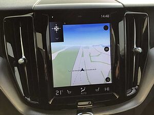 Volvo  B4 (Diesel) R-Design AWD 360° Cam AHK