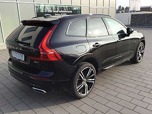 Volvo  B4 (Diesel) R-Design AWD 360° Cam AHK