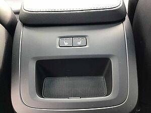 Volvo  B4 (Diesel) Plus Dark PanoDach Cam Leder