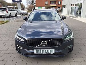 Volvo  B4 (Diesel) Plus Dark PanoDach Cam Leder