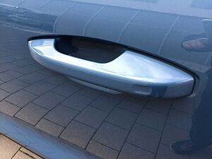 Volvo  B3 (Benzin) Plus Dark Keyless Navi Cam