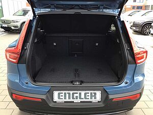 Volvo  B3 (Benzin) Plus Dark Keyless Navi Cam
