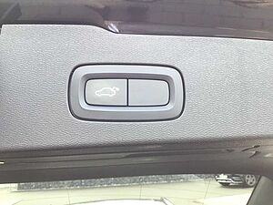 Volvo  T8 R-Design AWD PanoDach Stdhzg. HUD Cam