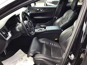 Volvo  T8 R-Design AWD PanoDach Stdhzg. HUD Cam