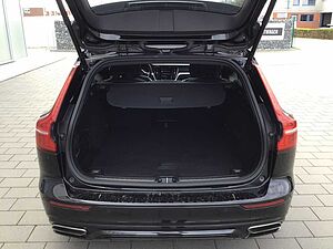 Volvo  T8 R-Design AWD PanoDach Stdhzg. HUD Cam
