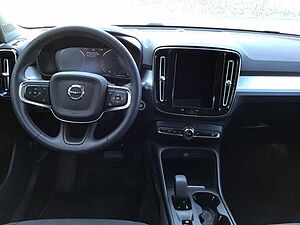 Volvo  T3 Momentum Pro Navi Cam