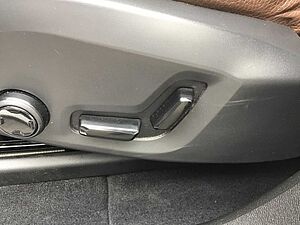 Volvo  B4 (Benzin) Inscription PanoDach Cam Navi
