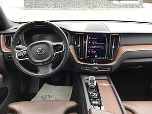 Volvo  B4 (Benzin) Inscription PanoDach Cam Navi
