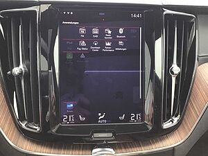 Volvo  B4 (Benzin) Inscription PanoDach Cam Navi