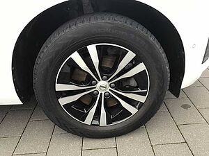 Volvo  B4 (Diesel) Momentum Pro Stdhzg. 360° Cam
