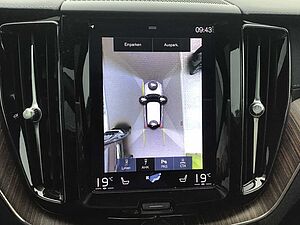 Volvo  B4 (Diesel) Inscription AWD PanoDach Cam