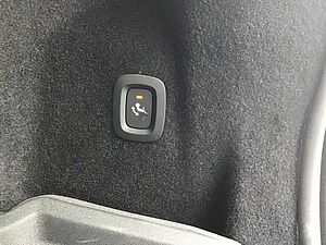 Volvo  B4 (Diesel) Inscription AWD PanoDach Cam