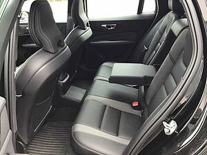 Volvo  T6 Plus Dark AWD PanoDach Cam