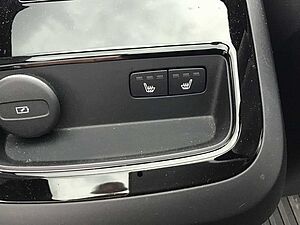 Volvo  T6 Plus Dark AWD PanoDach Cam